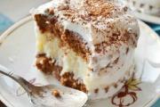 Delicious sour cream: a classic recipe
