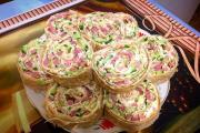 Lavash roll with cheese and ham