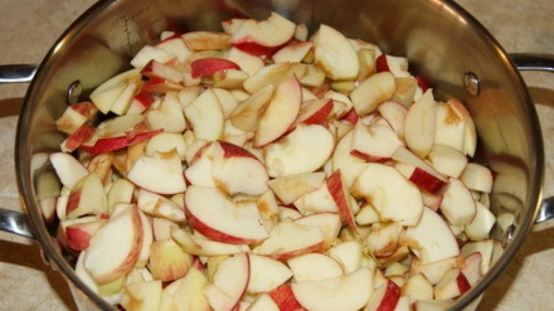 Проверенные рецепты ароматных конфитюров из яблок на зиму