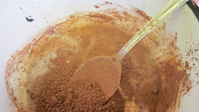 How to make cocoa chocolate icing?