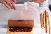 Simple and delicious biscuit roll - very easy to roll and does not crack